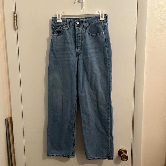 Levi's High Waist Ribcage Straight Ankle Jeans - Picture 2 of 6